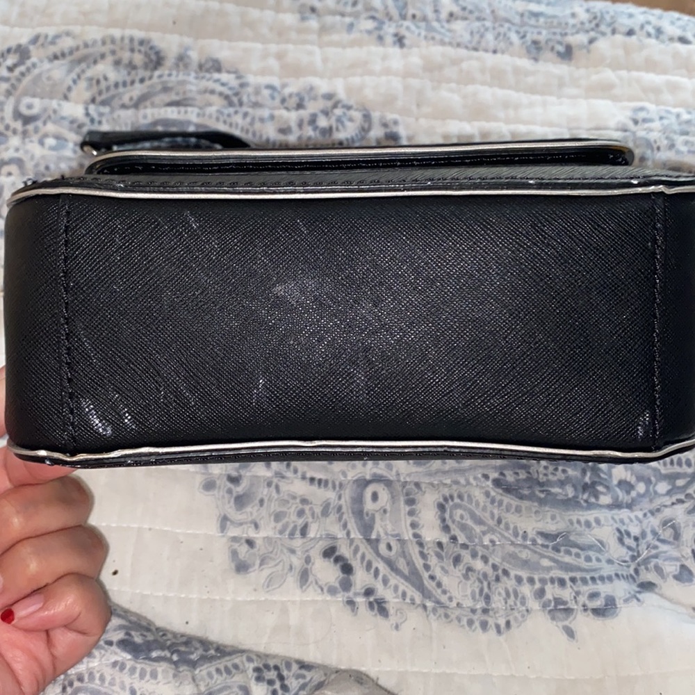 Michael Kors Sloan Specchio Silver Black Saffiano Leather Crossbody - Picture 5 of 6